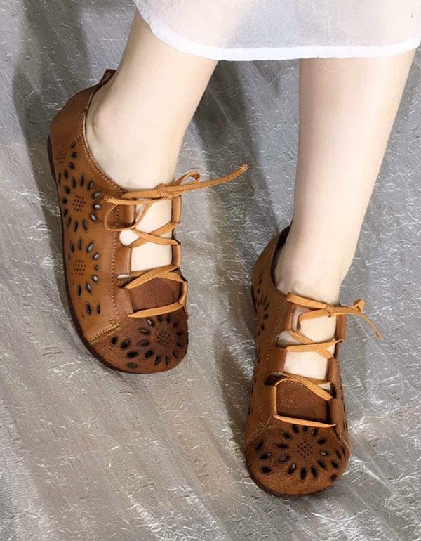 Platte Damesschoenen Met Retro Leren Kruisband