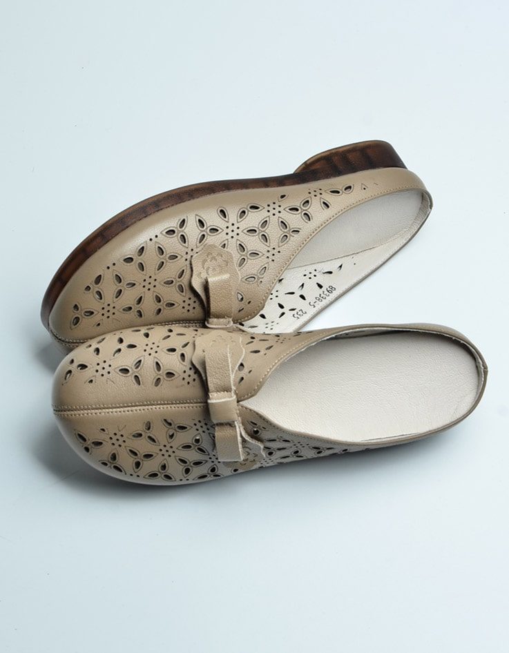 Retro Lederen Zomerpantoffels Met Ronde Kop