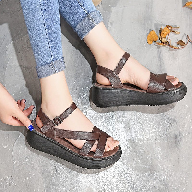 Handgemaakte Zomersandalen Met Retro Sleehak | Obiono