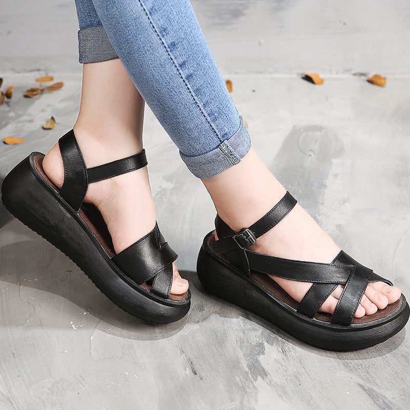 Handgemaakte Zomersandalen Met Retro Sleehak | Obiono