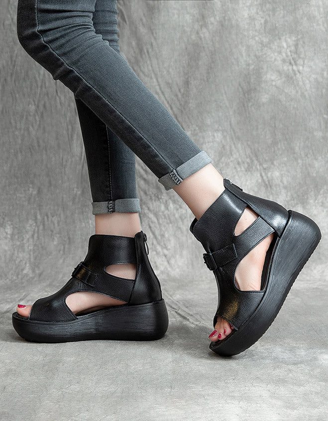 Zomersandalen Met Vissenteen En Uitgesneden Sleehak